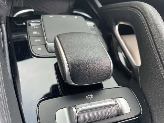 Used 2024 Mercedes-Benz GLS 450 4MATIC image 34