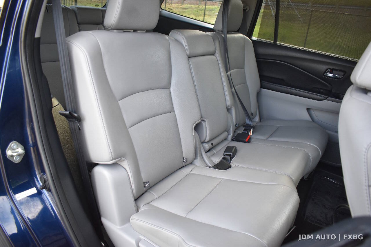 Used 2016 Honda Pilot Touring image 18