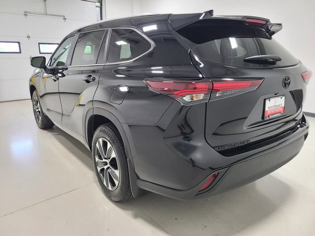 Certified 2026 Toyota Highlander XLE AWD/4WD image 5