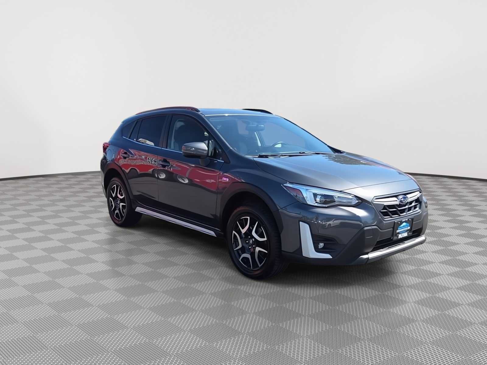 Used 2022 Subaru Crosstrek Hybrid w/ Moonroof Package w/Navigation AWD/4WD image 2
