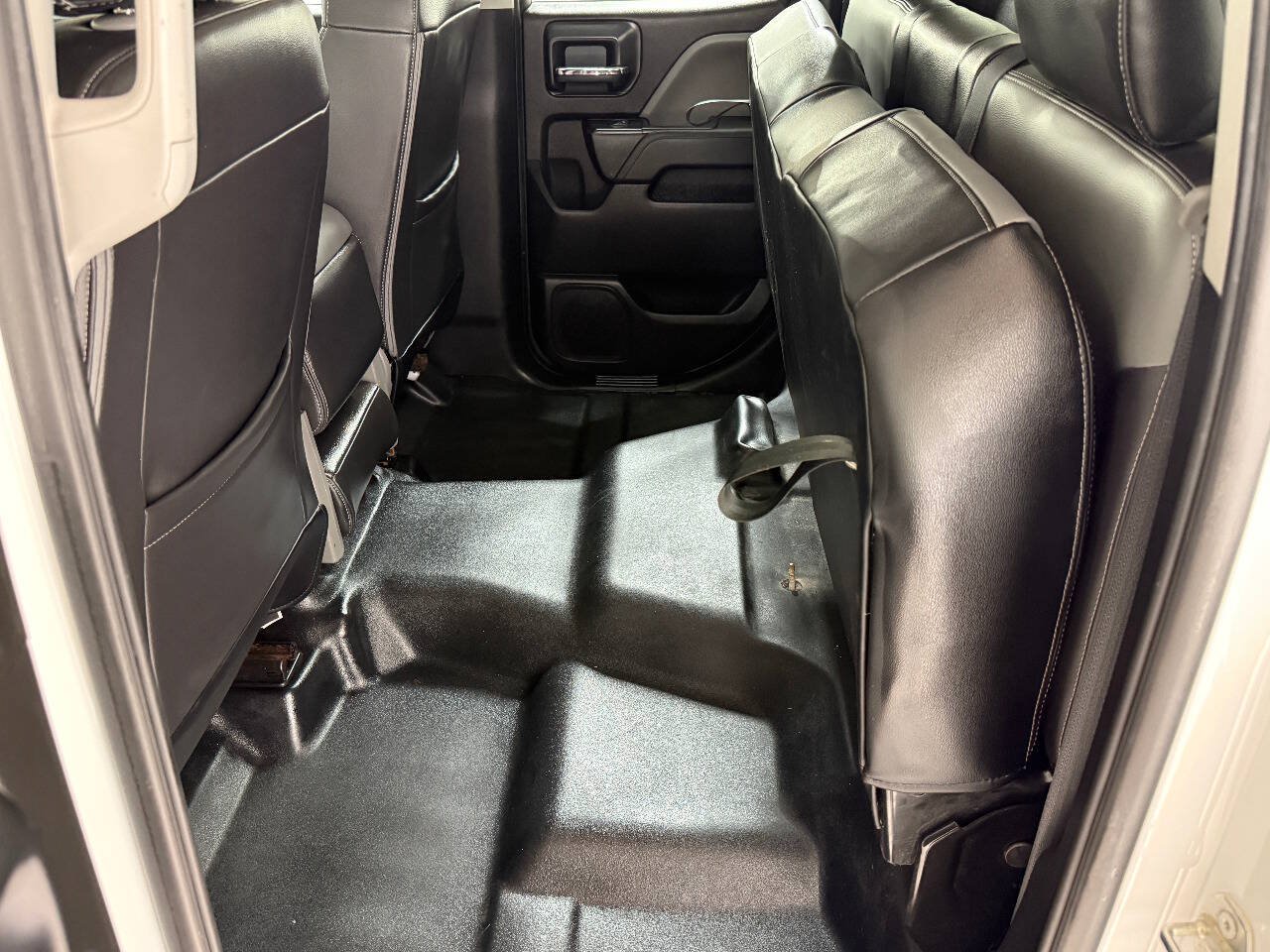 Used 2018 Chevrolet Silverado 1500 W/T RWD image 41