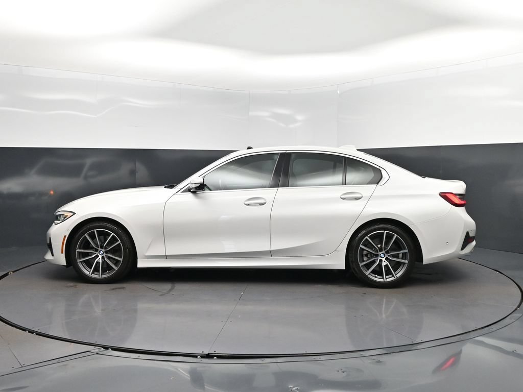 Used 2020 BMW 330i Sedan w/ Executive Package RWD image 4