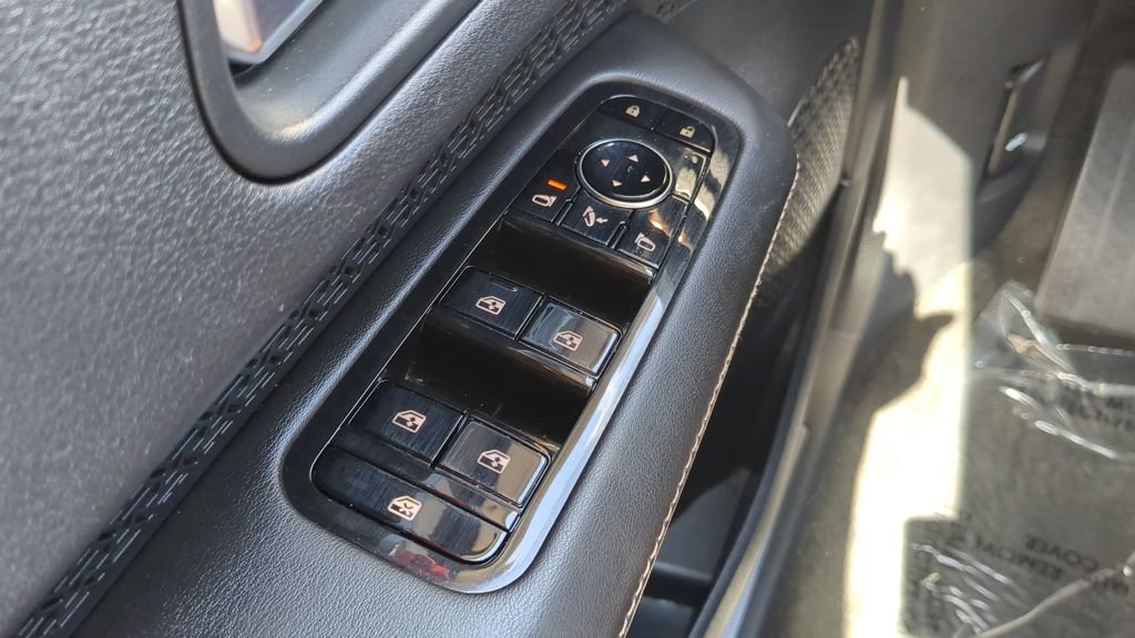 Certified 2023 Nissan Ariya AWD image 19