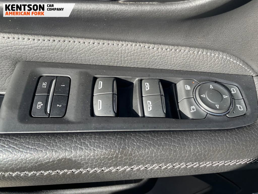 Used 2021 GMC Yukon Denali w/ Denali Premium Package AWD/4WD image 25