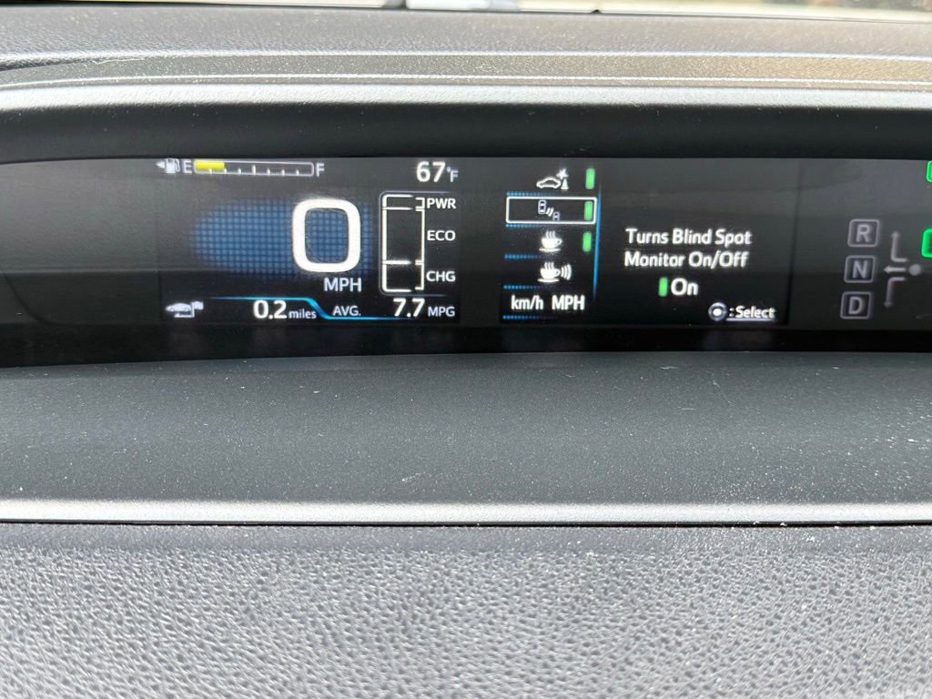 Used 2019 Toyota Prius LE image 34