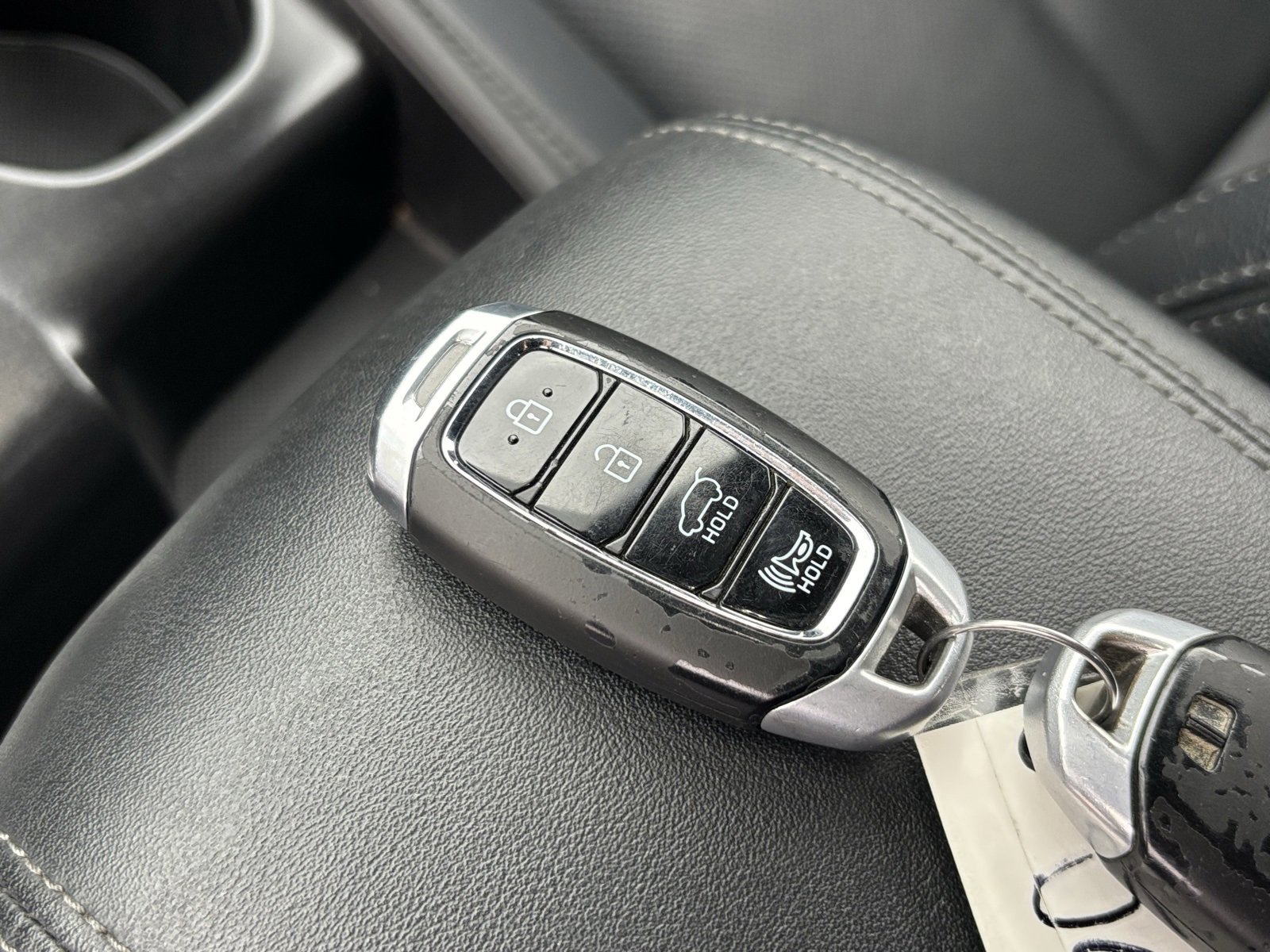 Used 2020 Hyundai Santa Fe Limited image 27