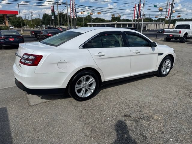 Used 2014 Ford Taurus SEL w/ Equipment Group 201A FWD image 17