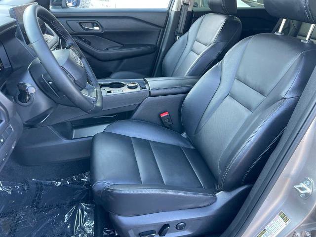 Certified 2025 Nissan Rogue SL image 7