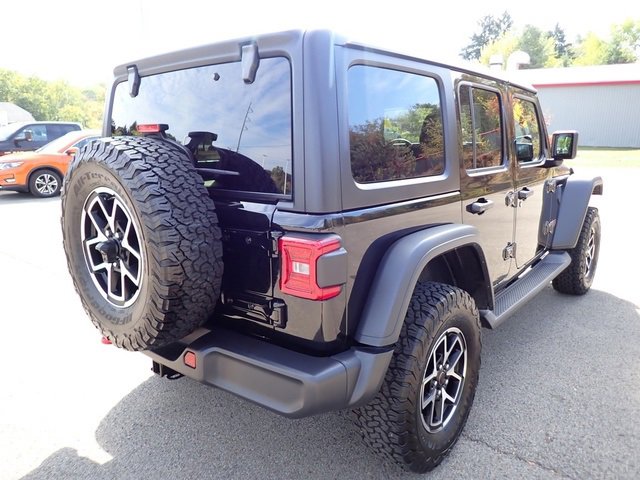 Certified 2024 Jeep Wrangler Unlimited Rubicon w/ Convenience Group image 7