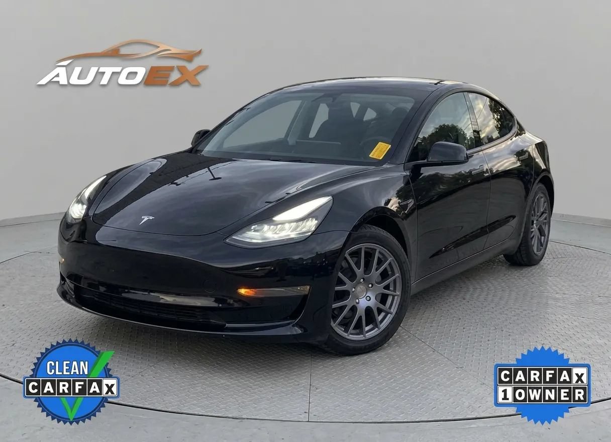 Used 2023 Tesla Model 3 Standard Range RWD image 1
