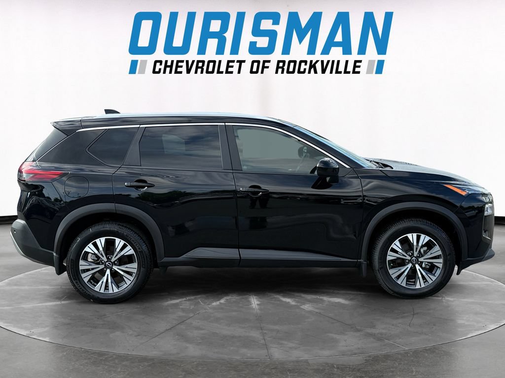 Used 2023 Nissan Rogue SV AWD/4WD image 7