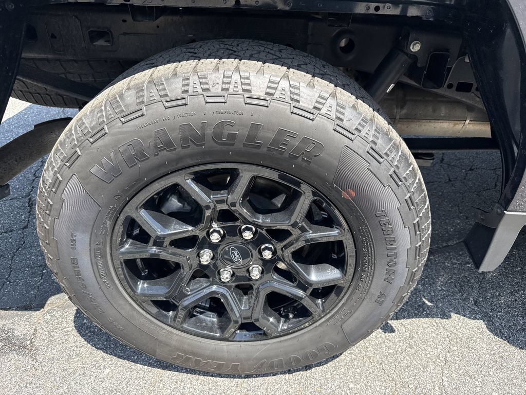 Used 2025 Ford F150 XLT w/ Equipment Group 301A Standard AWD/4WD image 17
