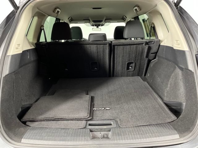Used 2025 Nissan Rogue SV FWD image 46