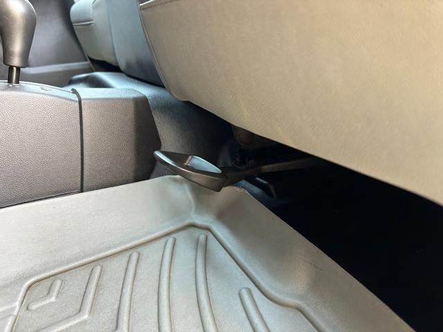 Used 2018 Chevrolet Silverado 1500 W/T w/ Trailering Package AWD/4WD image 26