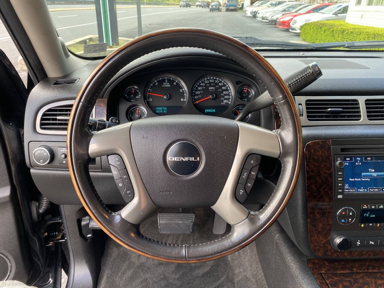 Used 2009 GMC Yukon XL Denali AWD/4WD image 21