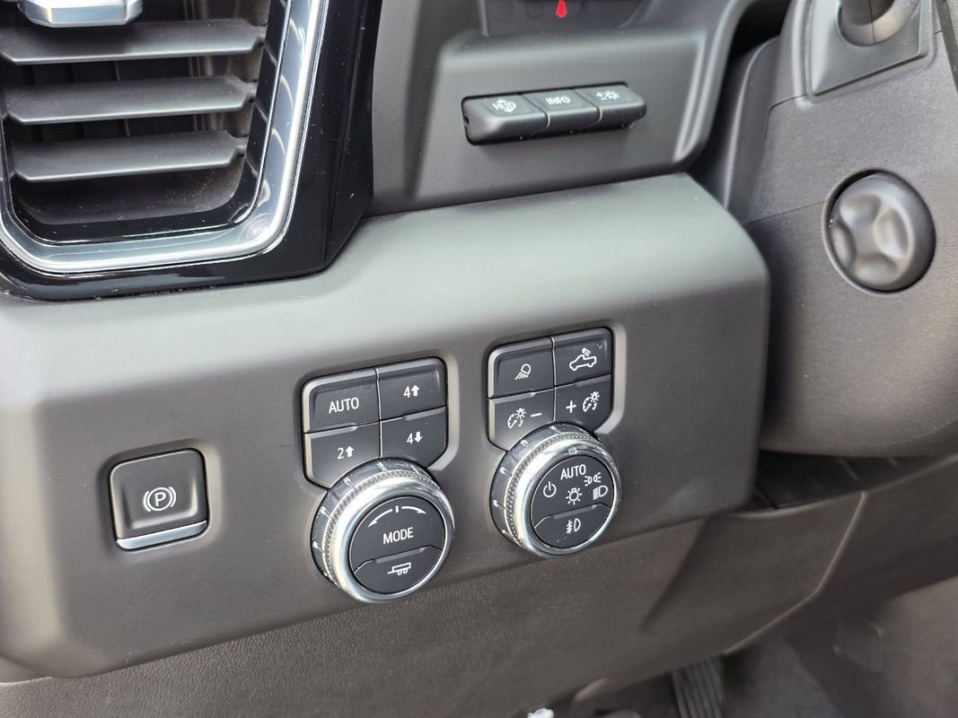 Used 2023 GMC Sierra 1500 Denali w/ Denali Reserve Package AWD/4WD image 19