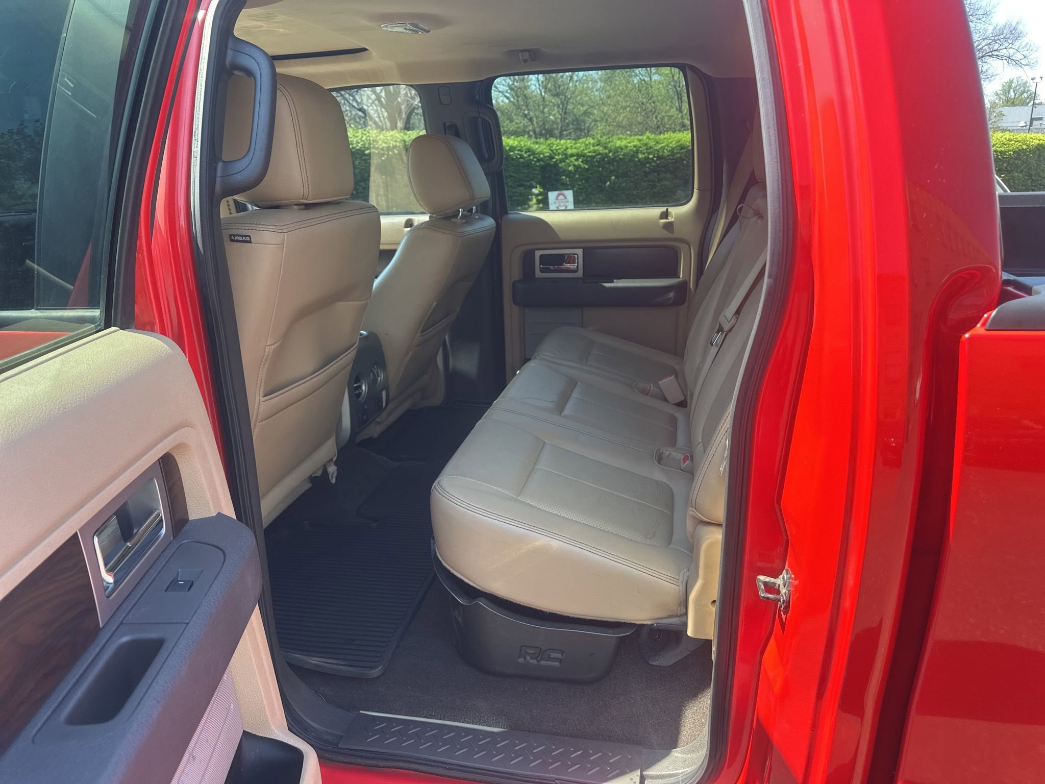 Used 2012 Ford F150 Lariat w/ Lariat Chrome Pkg AWD/4WD image 11