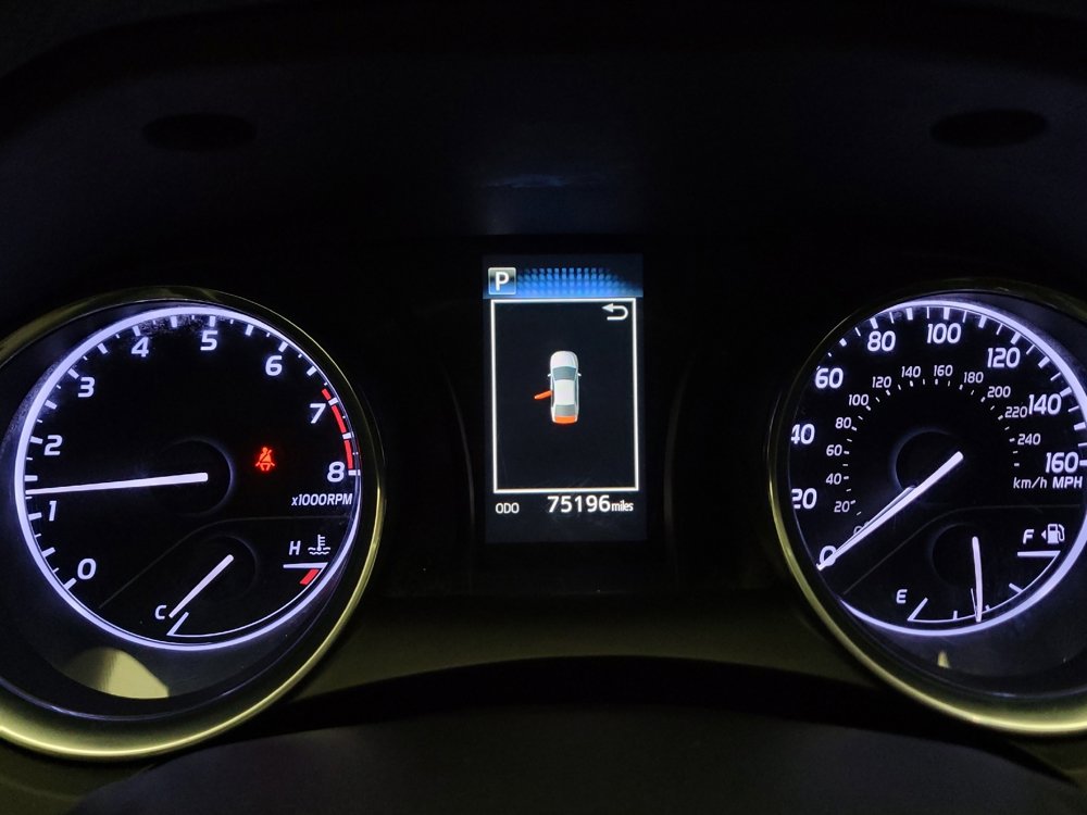 Used 2020 Toyota Camry LE image 23