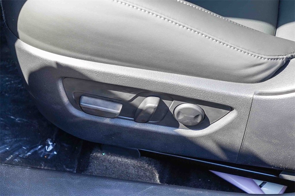 New 2025 MAZDA CX-30 AWD 2.5 S w/ Preferred Package image 24