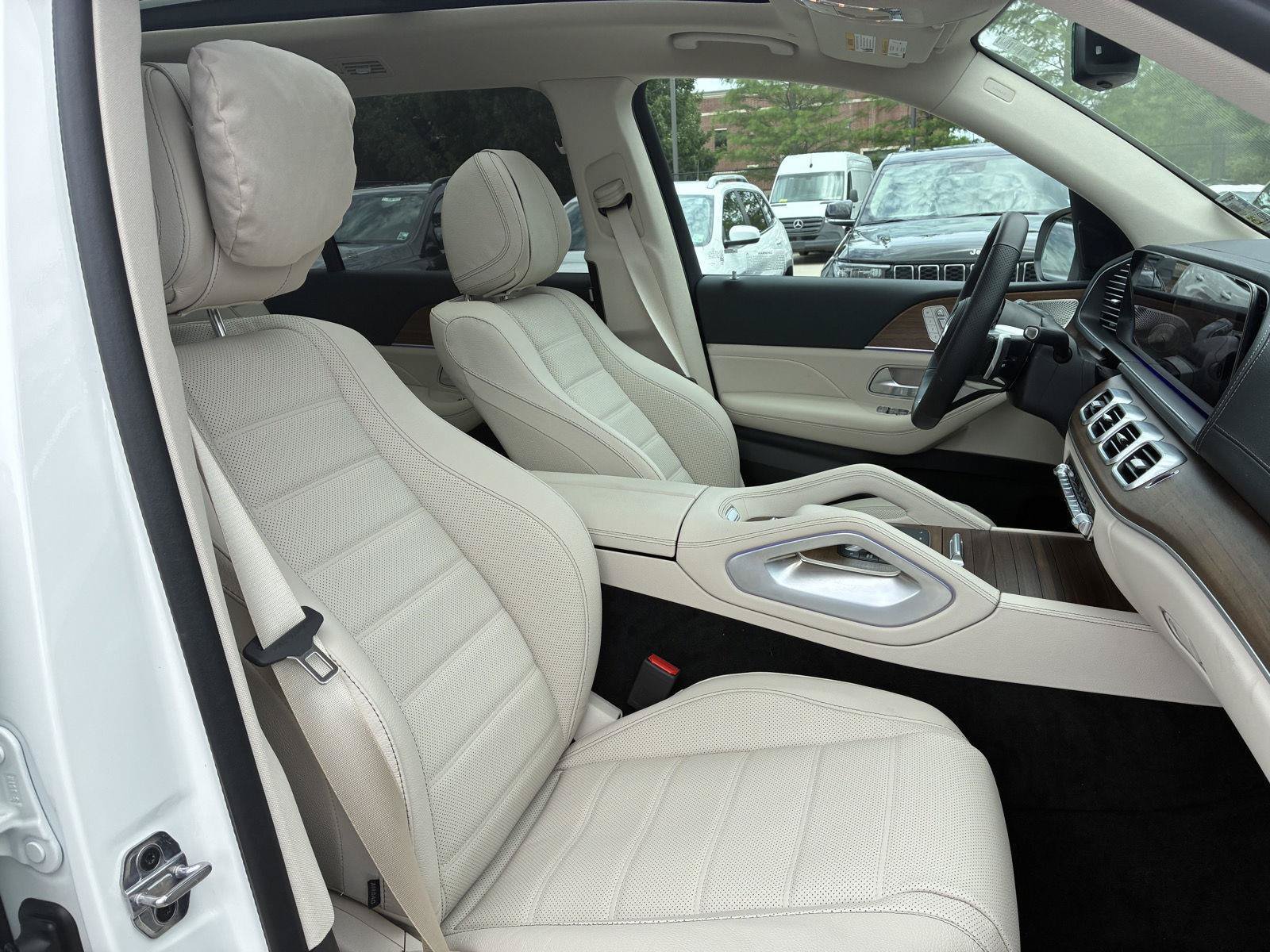 Certified 2026 Mercedes-Benz GLS 450 4MATIC image 30