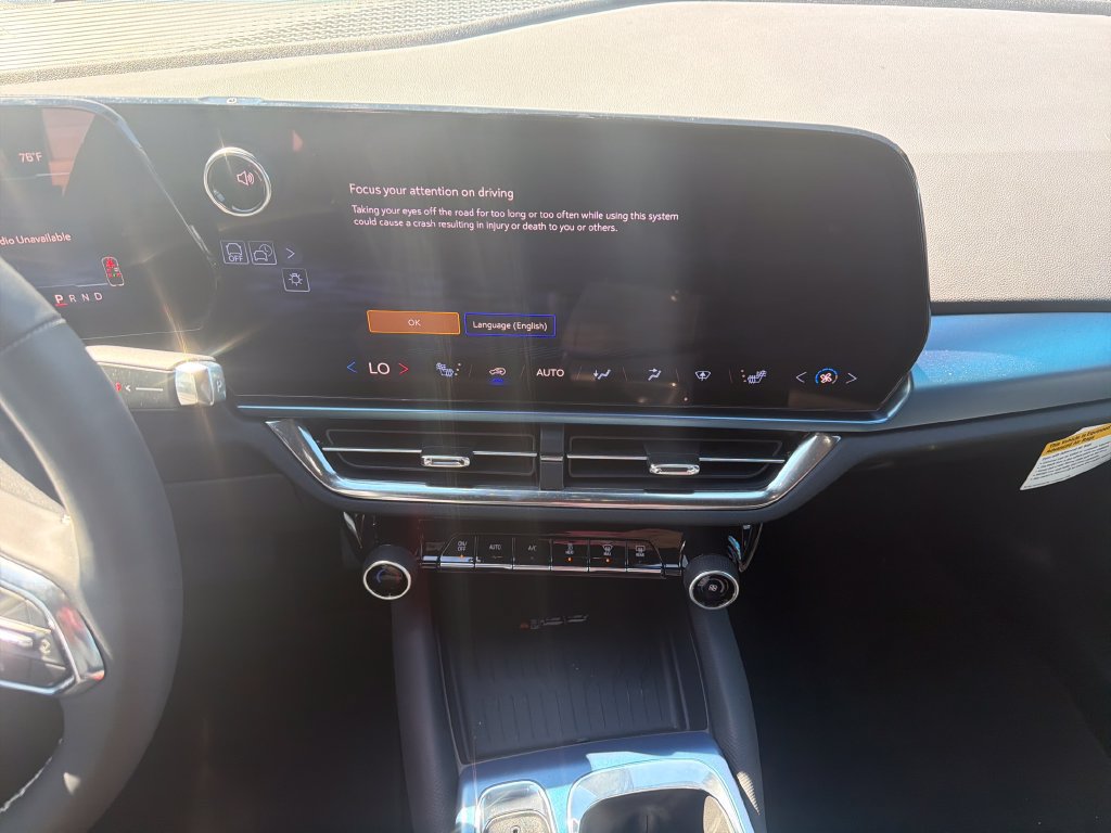 New 2026 Chevrolet Equinox EV LT AWD/4WD image 18
