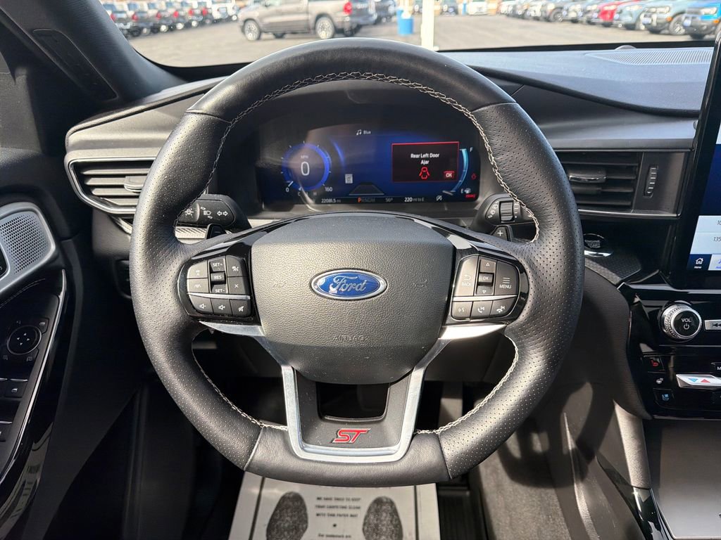 Used 2022 Ford Explorer ST w/ Equipment Group 401A image 14
