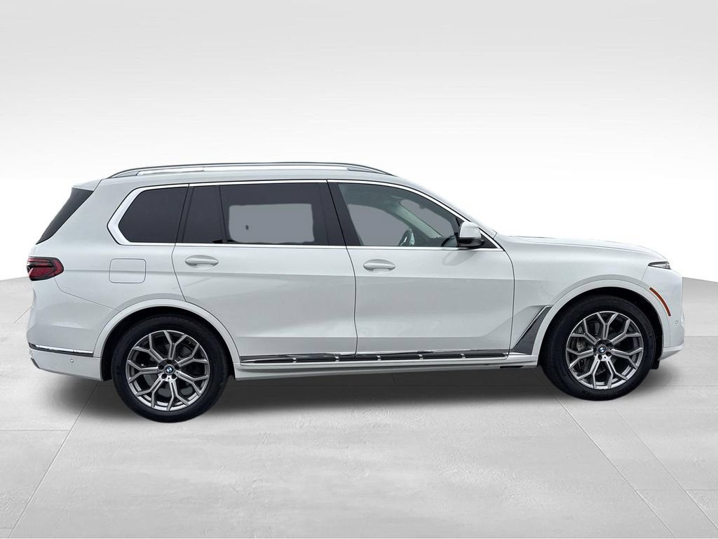 Used 2023 BMW X7 xDrive40i w/ Premium Package AWD/4WD image 7