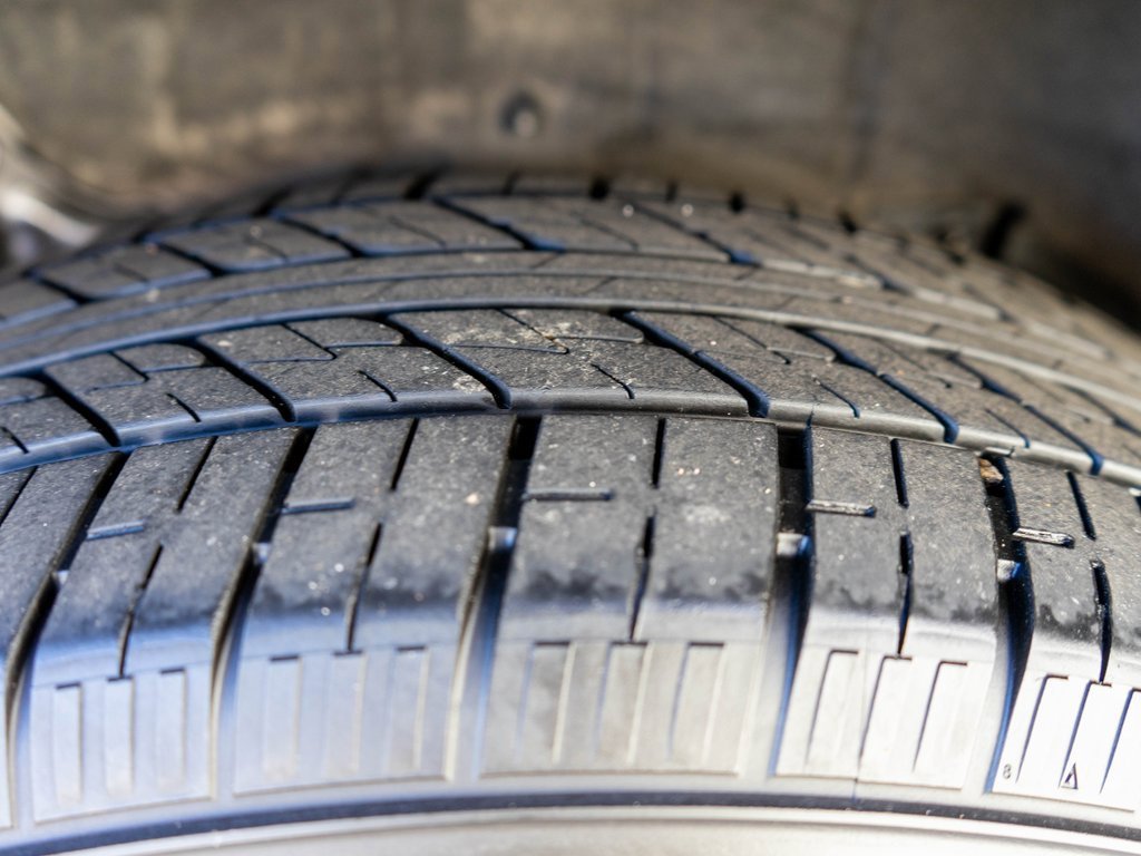 Used 2023 Toyota Highlander L image 33