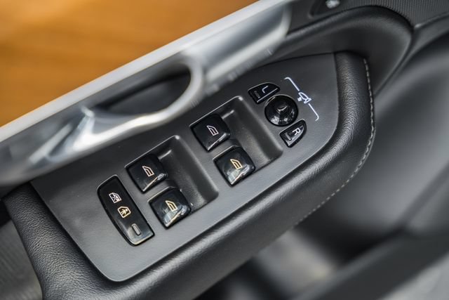 Certified 2023 Volvo XC90 B6 Plus AWD/4WD image 39