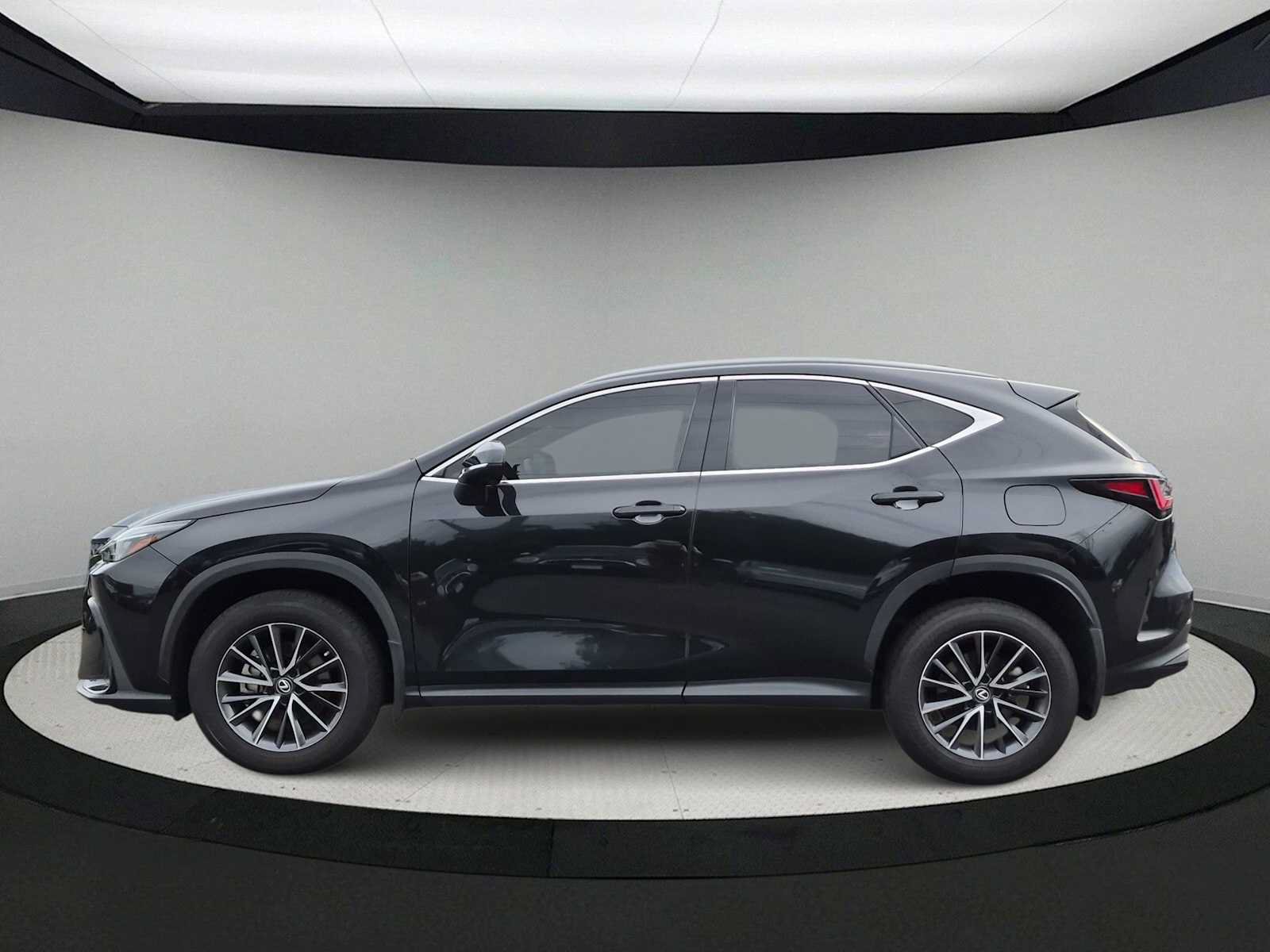Used 2022 Lexus NX 350 AWD image 5
