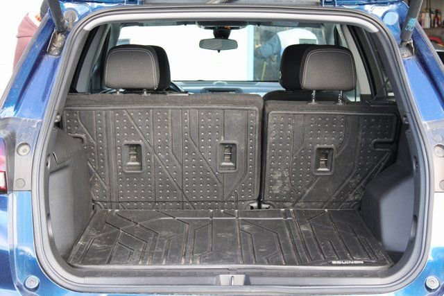 Used 2022 Chevrolet Equinox LT w/ Driver Convenience Package image 27