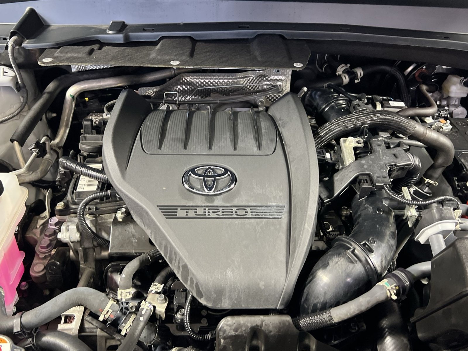 Used 2025 Toyota Grand Highlander AWD image 30