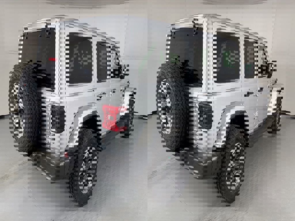 Used 2022 Jeep Wrangler Unlimited Sahara w/ LED Lighting Group image 8