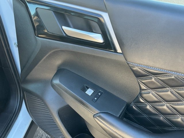 Used 2022 Mitsubishi Outlander SEL image 23