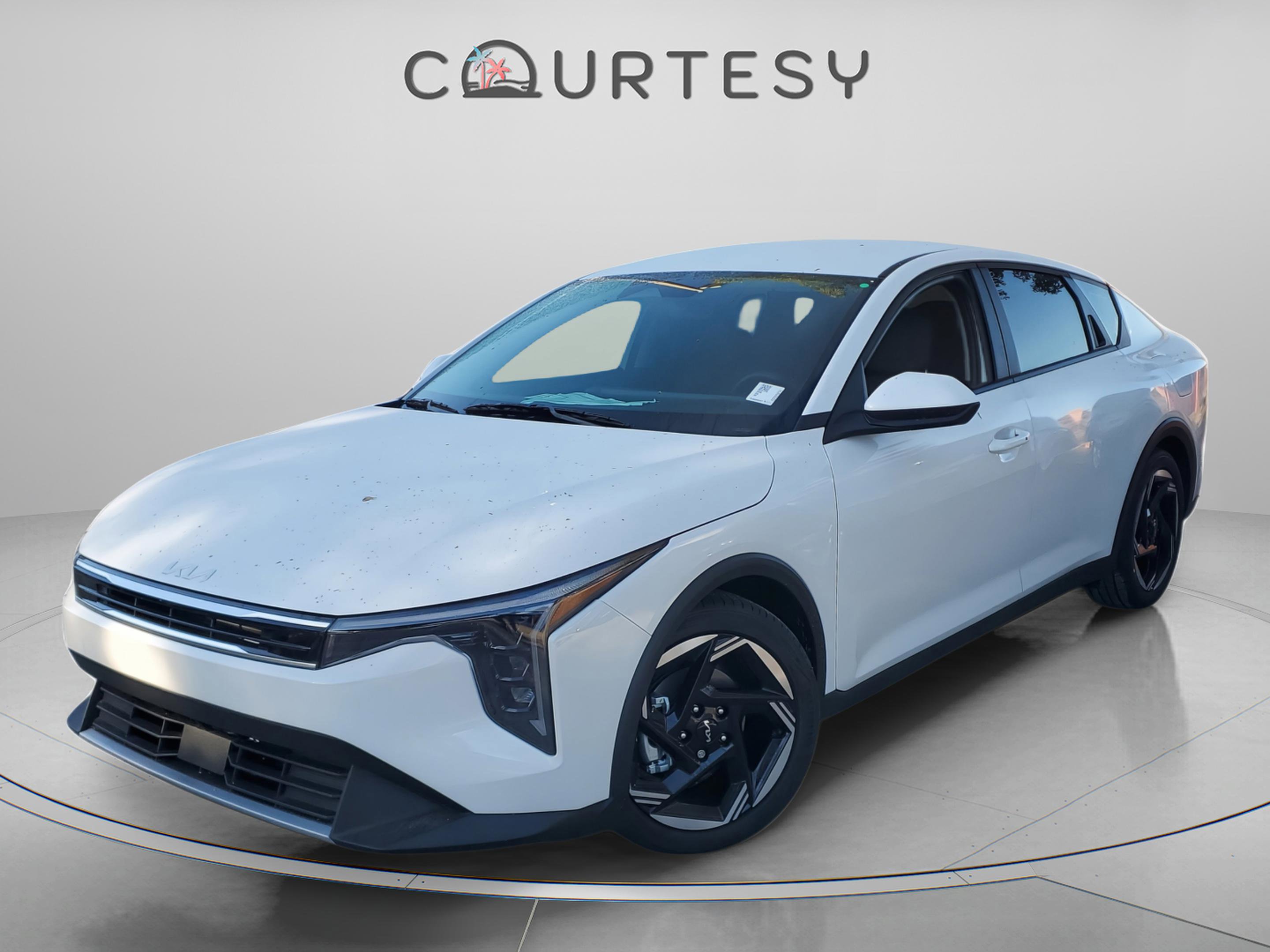 New 2025 Kia K4 EX image 1