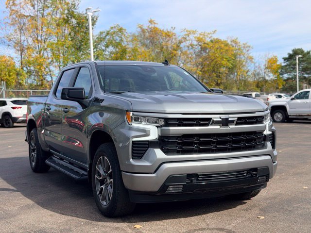 Used 2023 Chevrolet Silverado 1500 RST AWD/4WD image 4