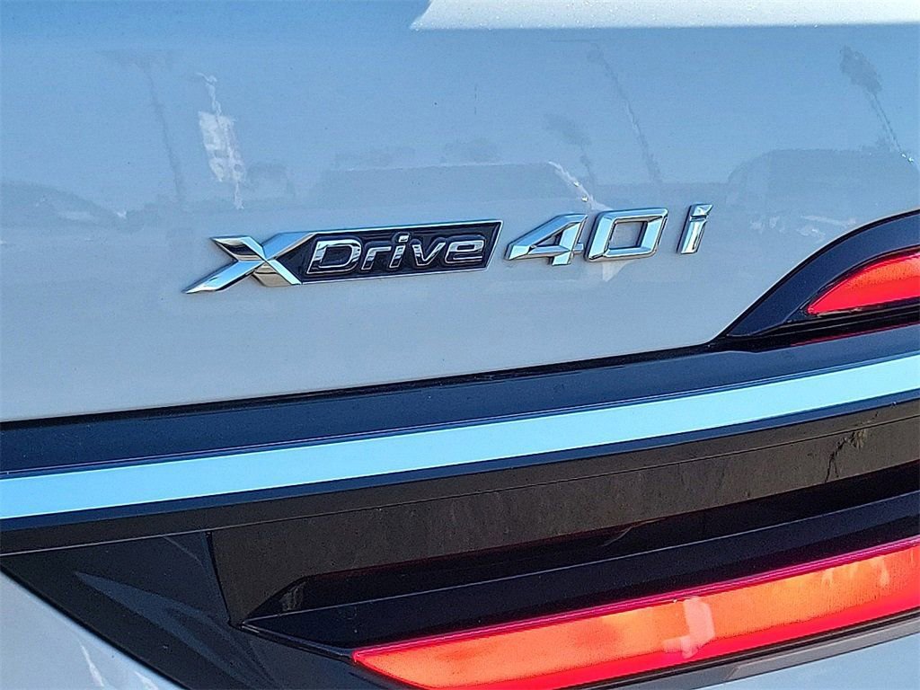 Used 2024 BMW X7 xDrive40i w/ Premium Package image 24