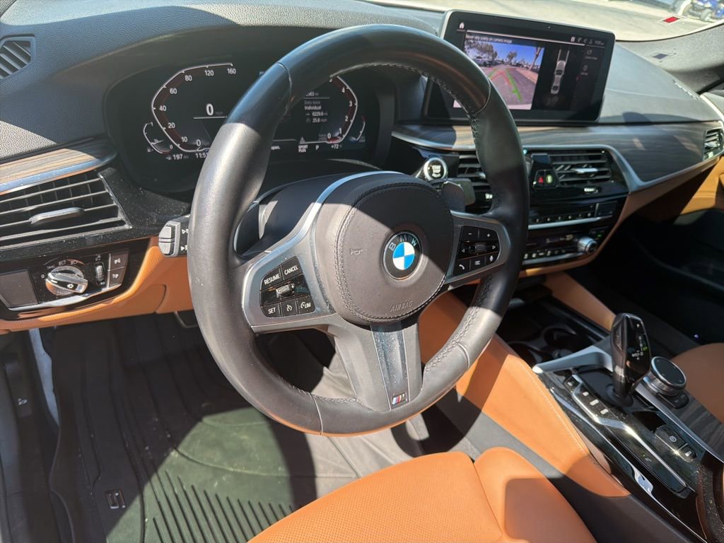 Used 2023 BMW 540i w/ M Sport Package image 9