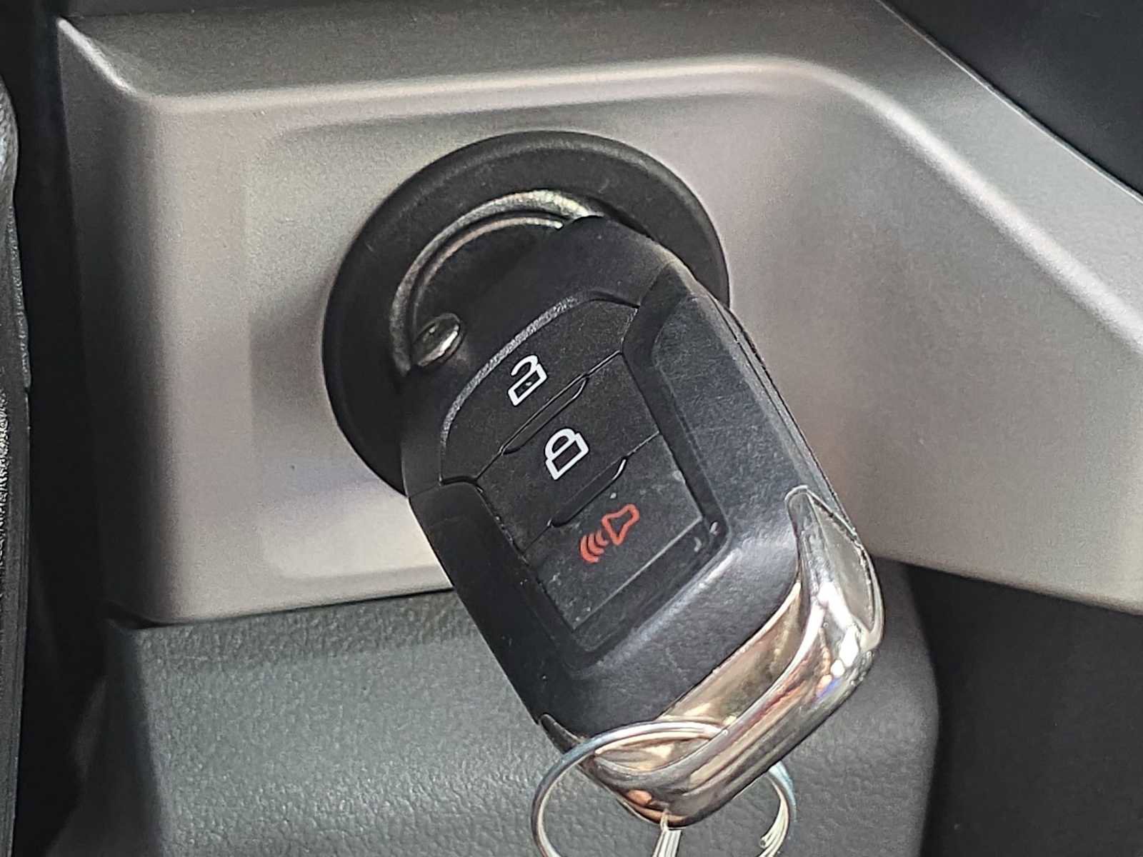 Used 2025 Ford F250 XLT image 24