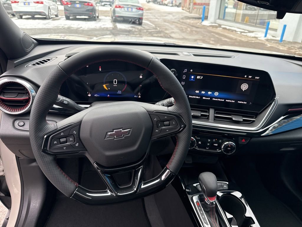 Used 2026 Chevrolet Trax RS w/ Sunroof Package image 19