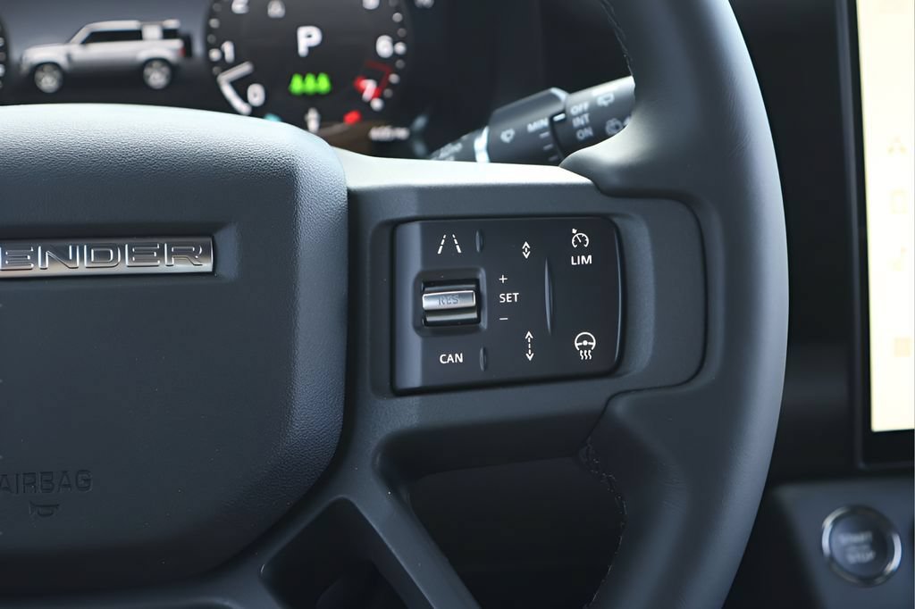 New 2026 Land Rover Defender 110 X-Dynamic SE AWD/4WD image 21