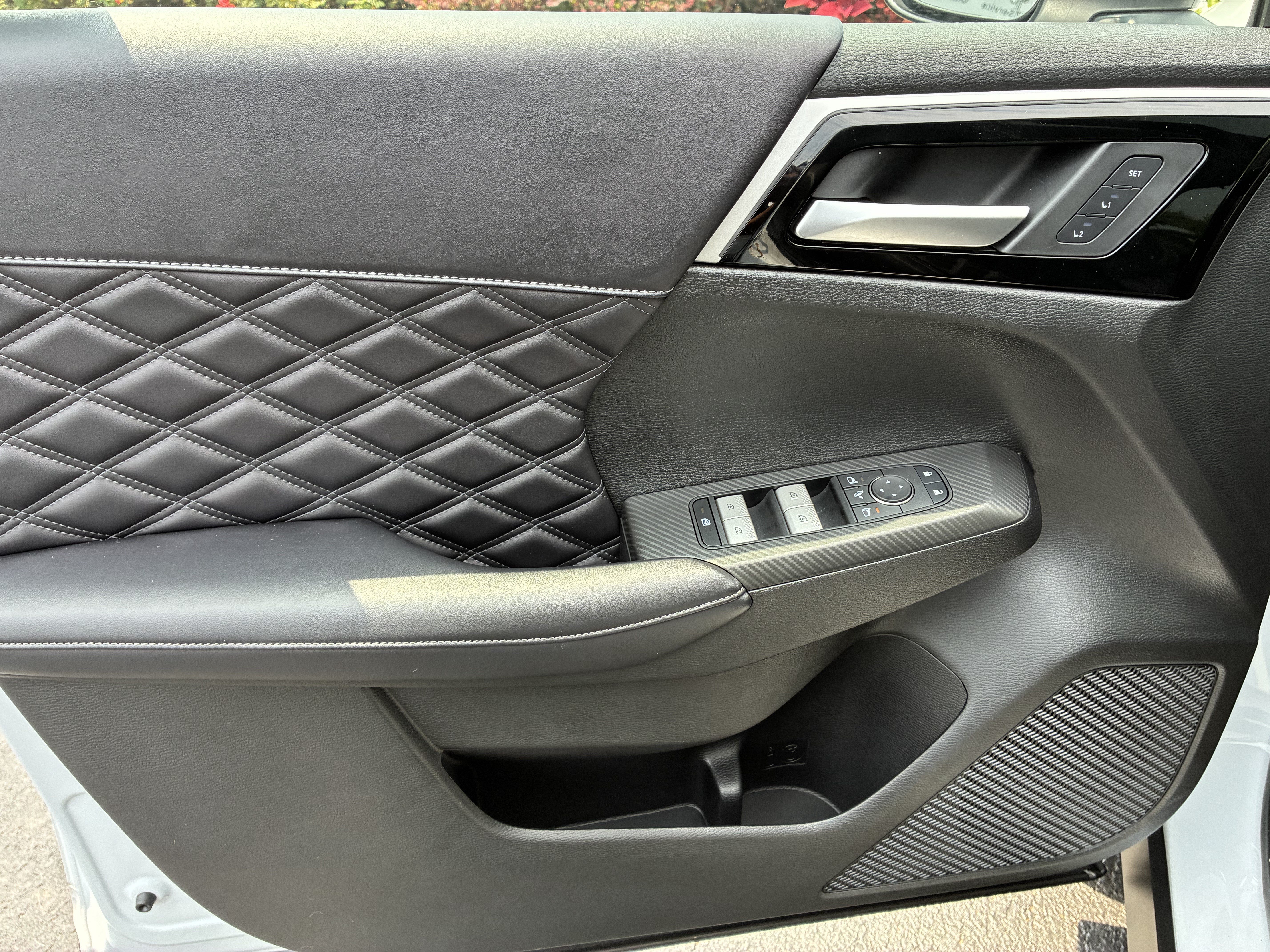 Used 2024 Mitsubishi Outlander SEL FWD image 24