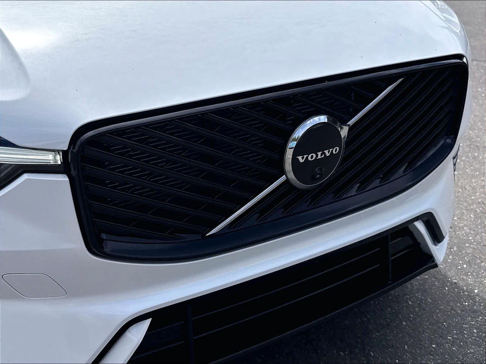 New 2026 Volvo XC60 T8 Plus AWD/4WD image 34