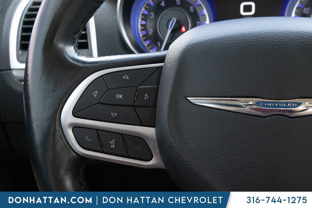Used 2020 Chrysler 300 Touring w/ Driver Convenience Group RWD image 7