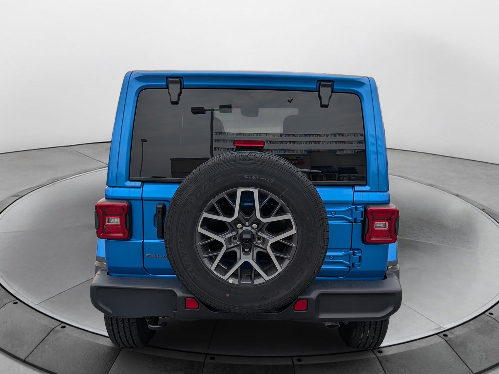 New 2026 Jeep Wrangler Unlimited Sahara AWD/4WD image 4