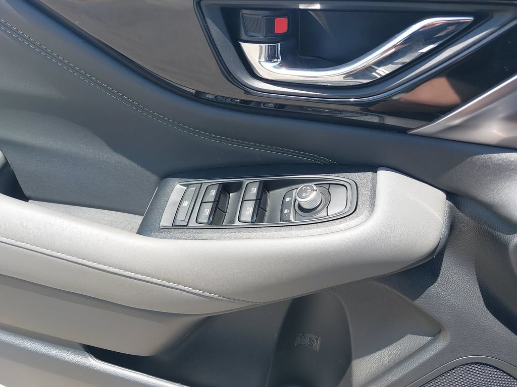 Used 2025 Subaru Outback Onyx Edition XT AWD/4WD image 24