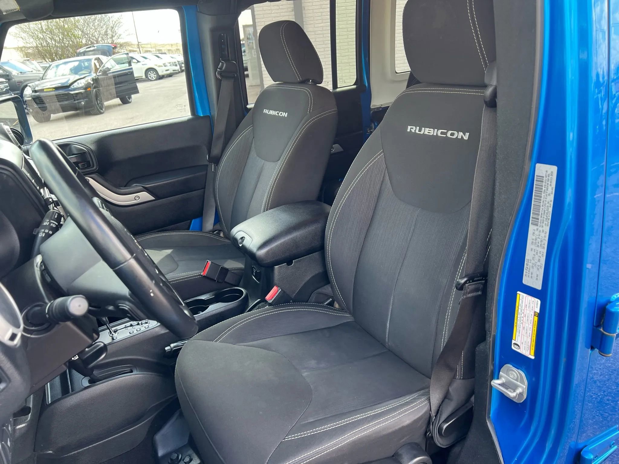 Used 2016 Jeep Wrangler Unlimited Rubicon w/ Connectivity Group image 16