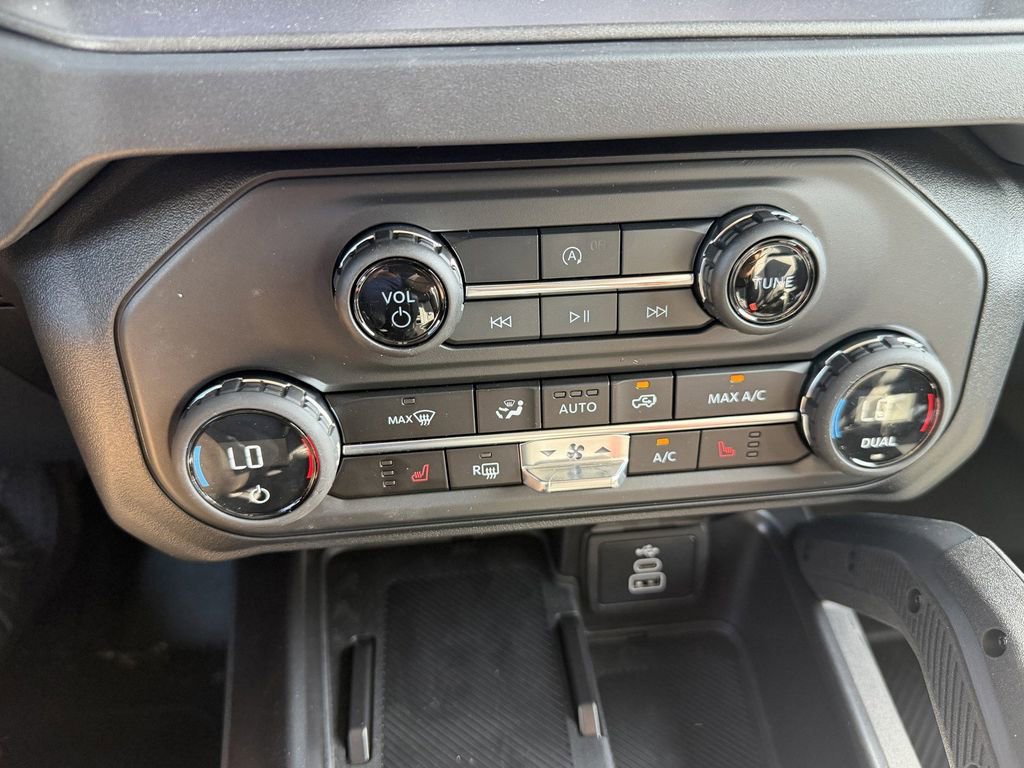 New 2026 Ford Bronco Outer Banks w/ Sasquatch Package AWD/4WD image 24