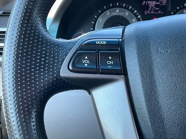 Used 2011 Honda Odyssey EX image 16