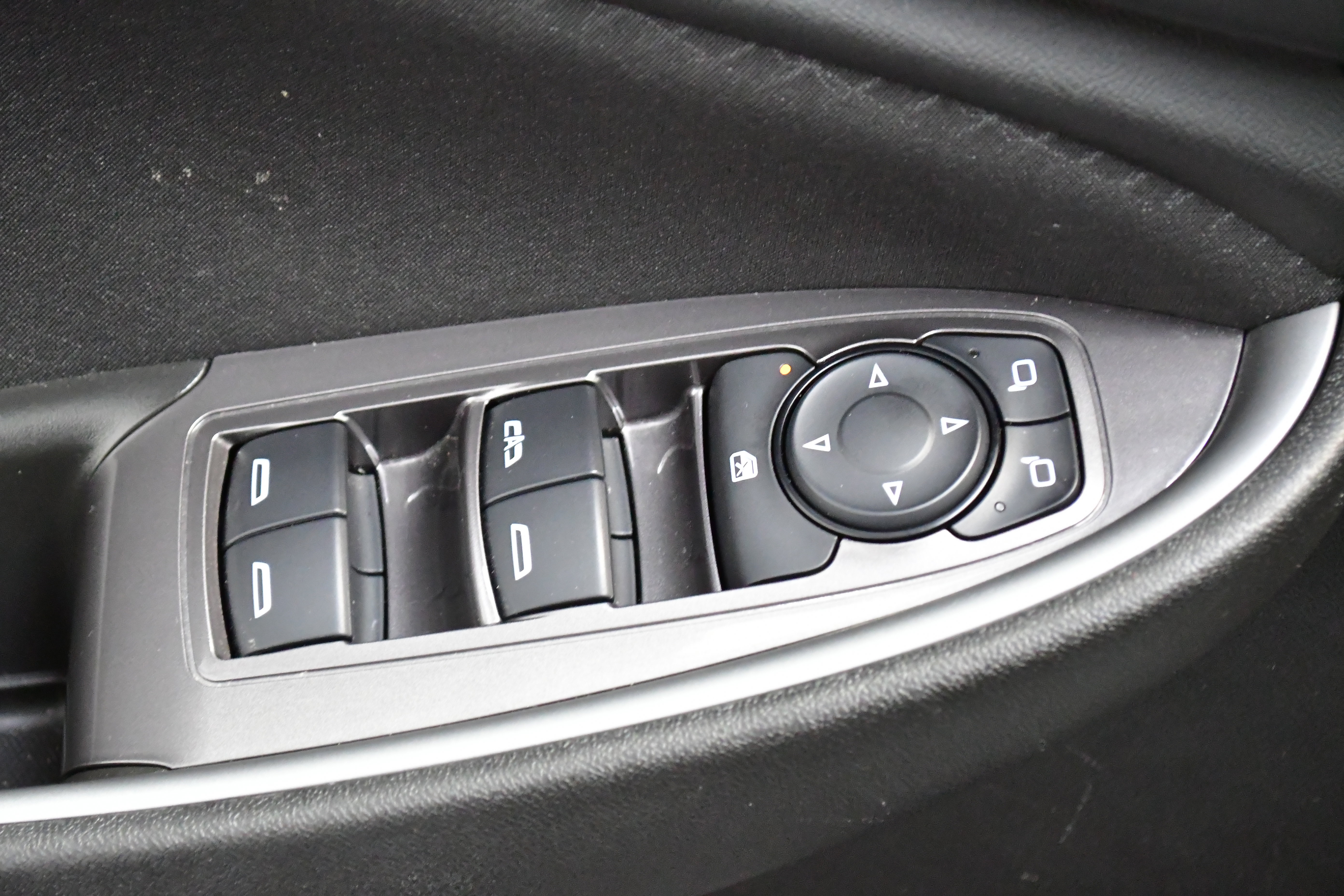 Used 2024 Chevrolet Malibu LT image 30